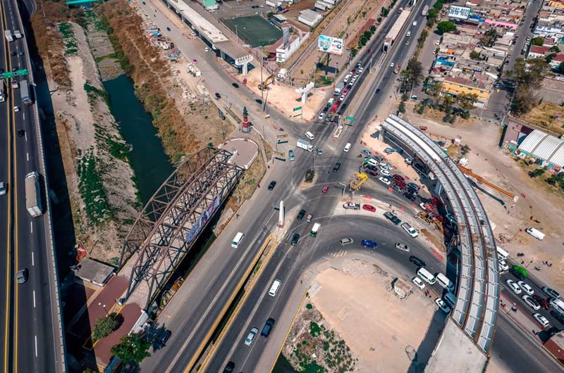 Obra realizada por Grupo INDI Puentes de acceso AIFA